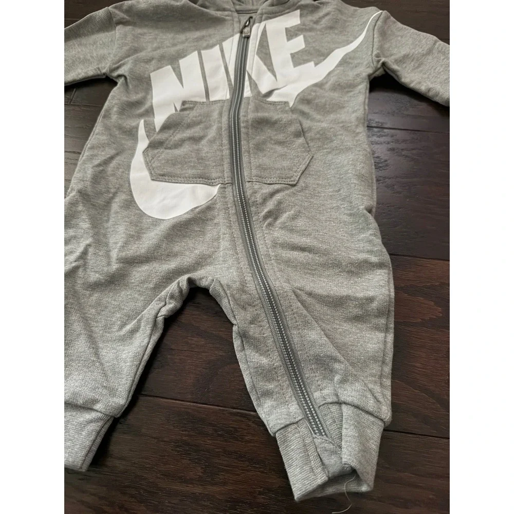 Nike Baby 3M Futura Logo Hooded Romper Dark Grey Heather 5NB954-042